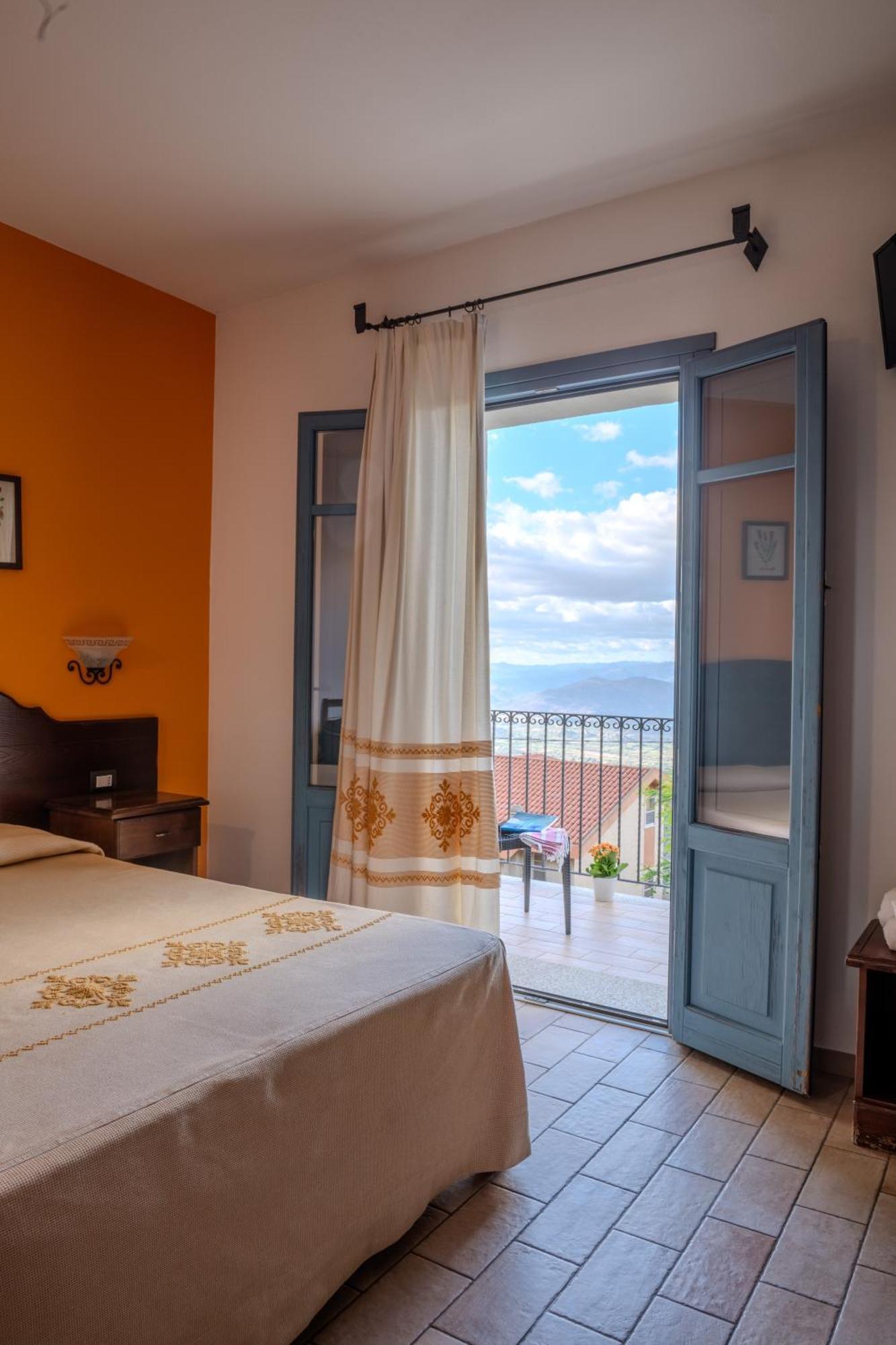 Hotel Bia Maore Baunei Εξωτερικό φωτογραφία